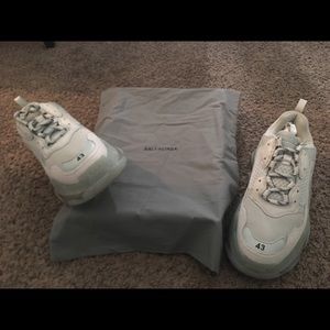 Balenciaga Triple S